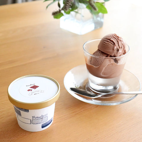 低糖質なチョコレートアイスクリームのあるおやつ時間
