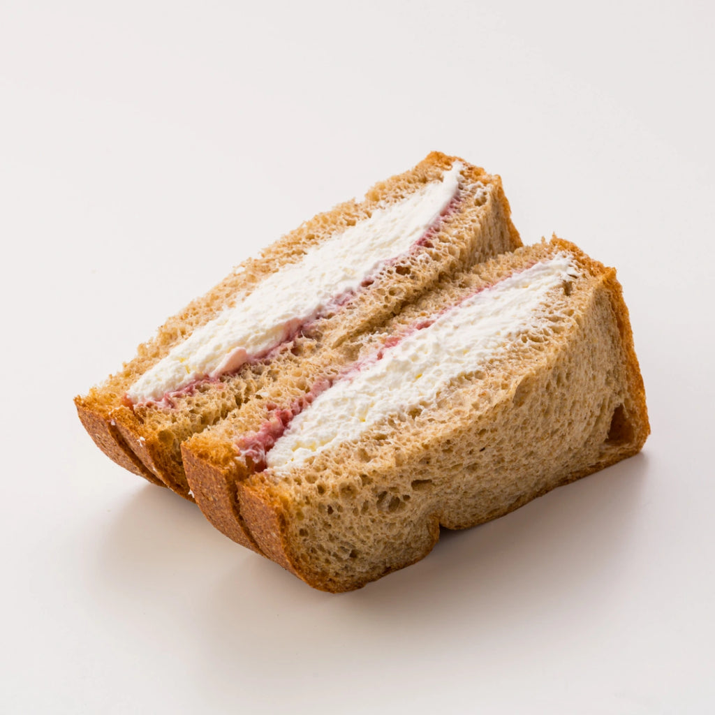 生クリームサンドwith無糖イチゴジャム 糖質3.8g/個
