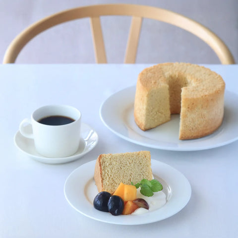 シフォンケーキ　カフェオレ2️⃣紅茶、プレーン各3️⃣ホール シフォンケーキ カフェオレ2️⃣紅茶、プレーン各3️⃣ホールの