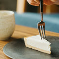 フスボン レアチーズタルトホール 糖質1.7g/切 糖質制限ダイエット中にぴったりの洋菓子・ケーキのラインナップ フスボン 