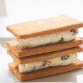 ラムレーズンバタークリームサンド 糖質6.9g/枚（2枚入） 糖質制限ダイエット中に持ち運びやすいクッキーや焼菓子 フスボン 
